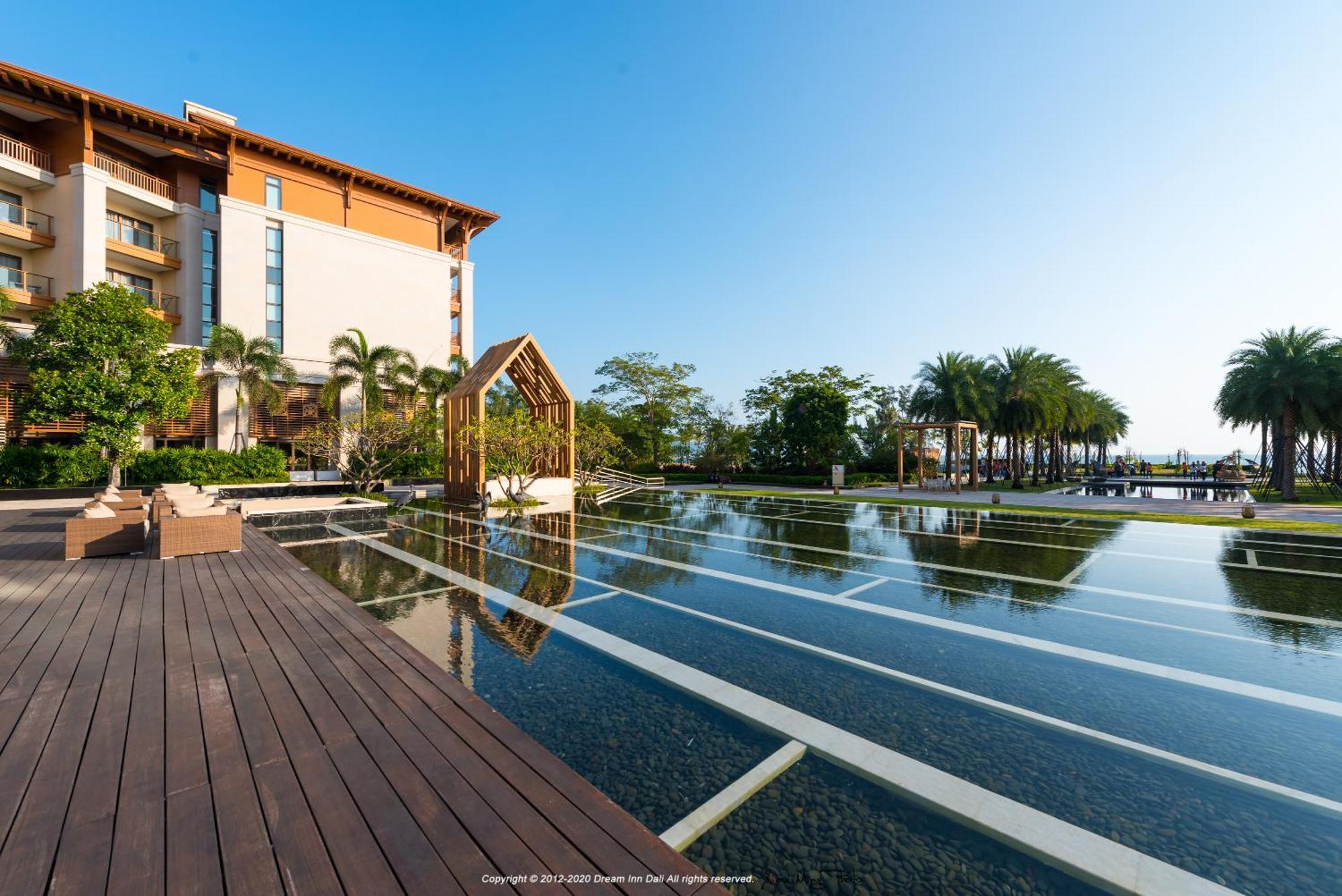 Shenzhen Marriott Hotel Golden Bay Exterior photo