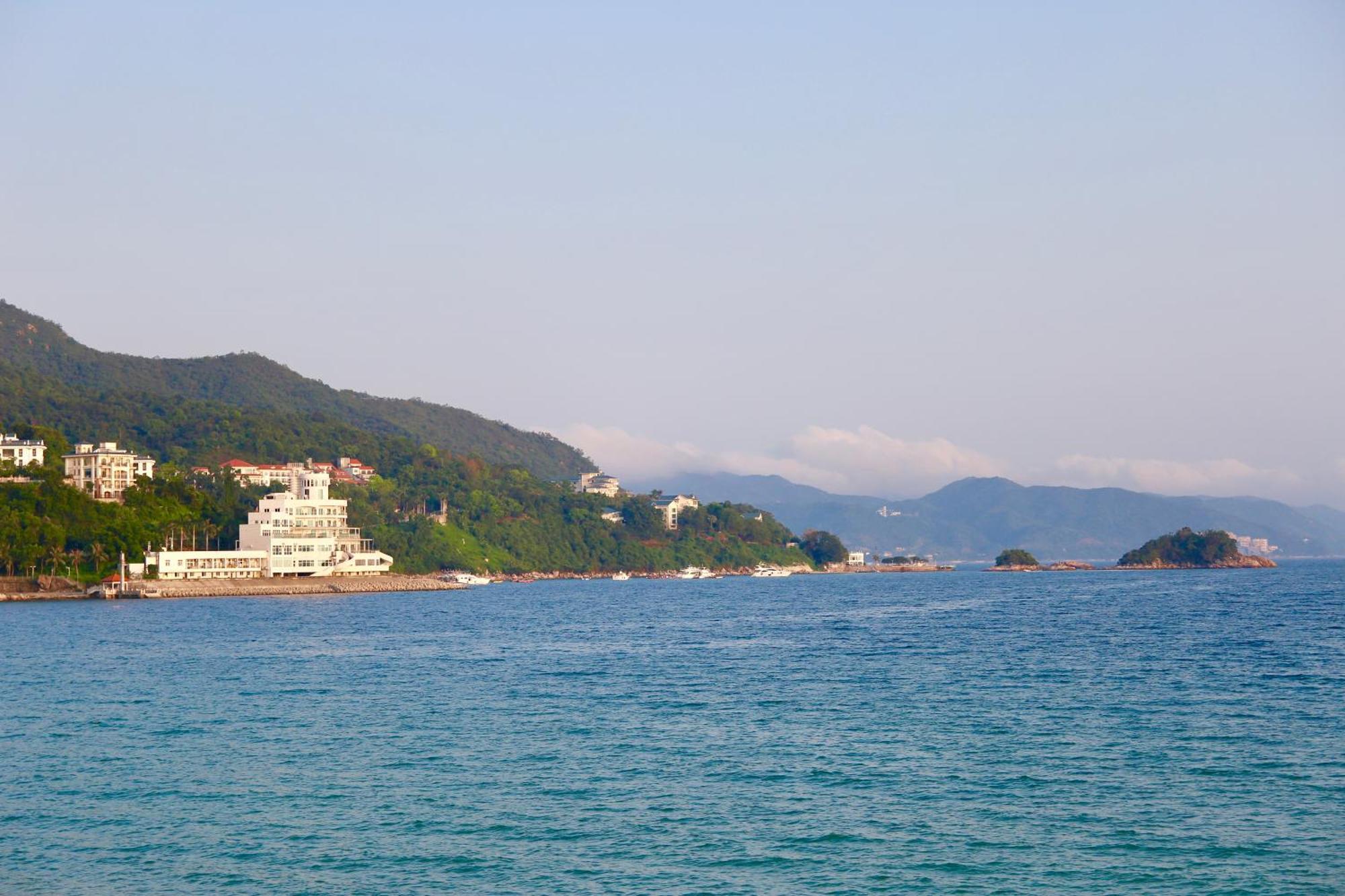 Shenzhen Marriott Hotel Golden Bay Exterior photo